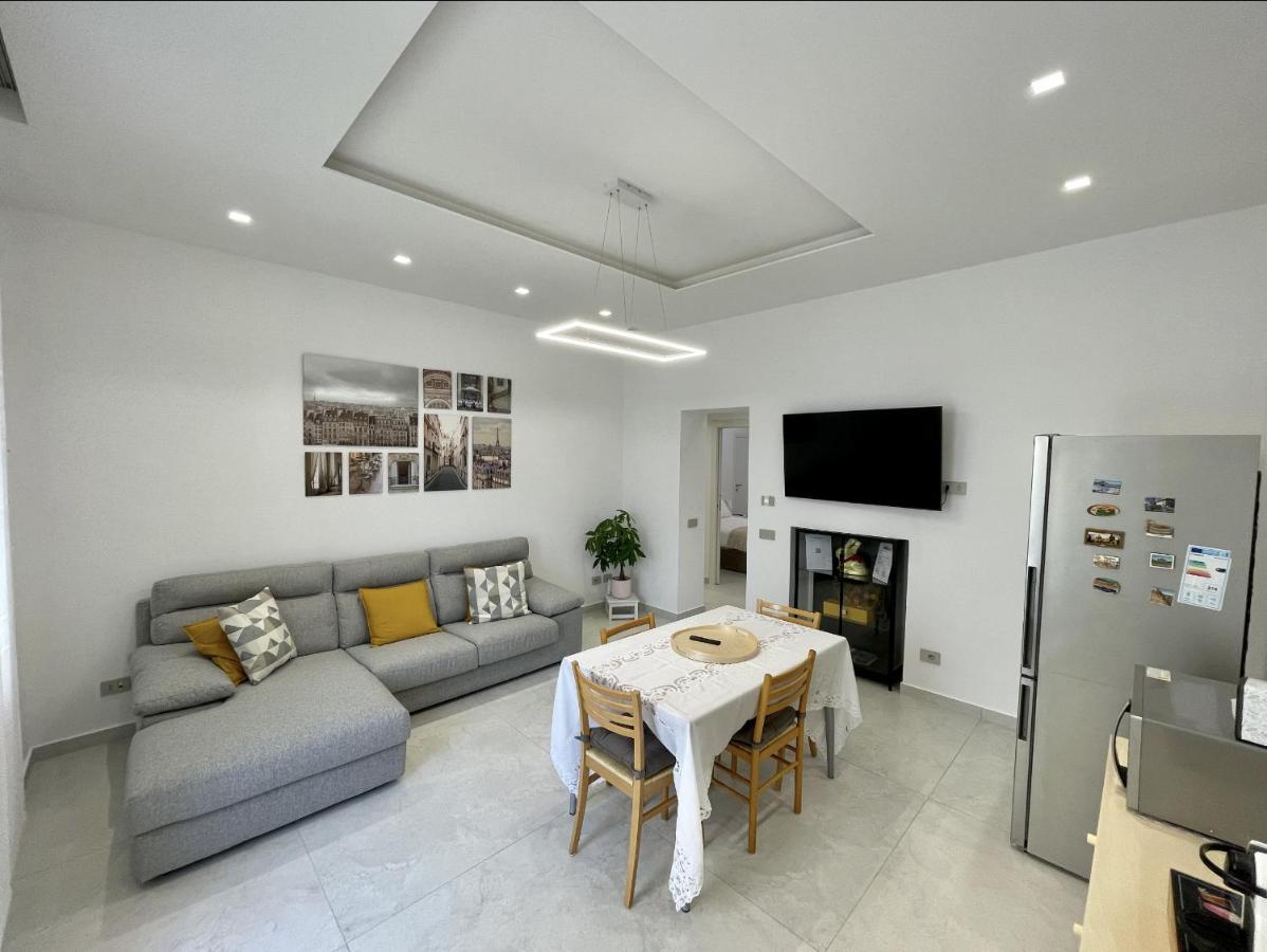 Varese Apartment Exteriör bild