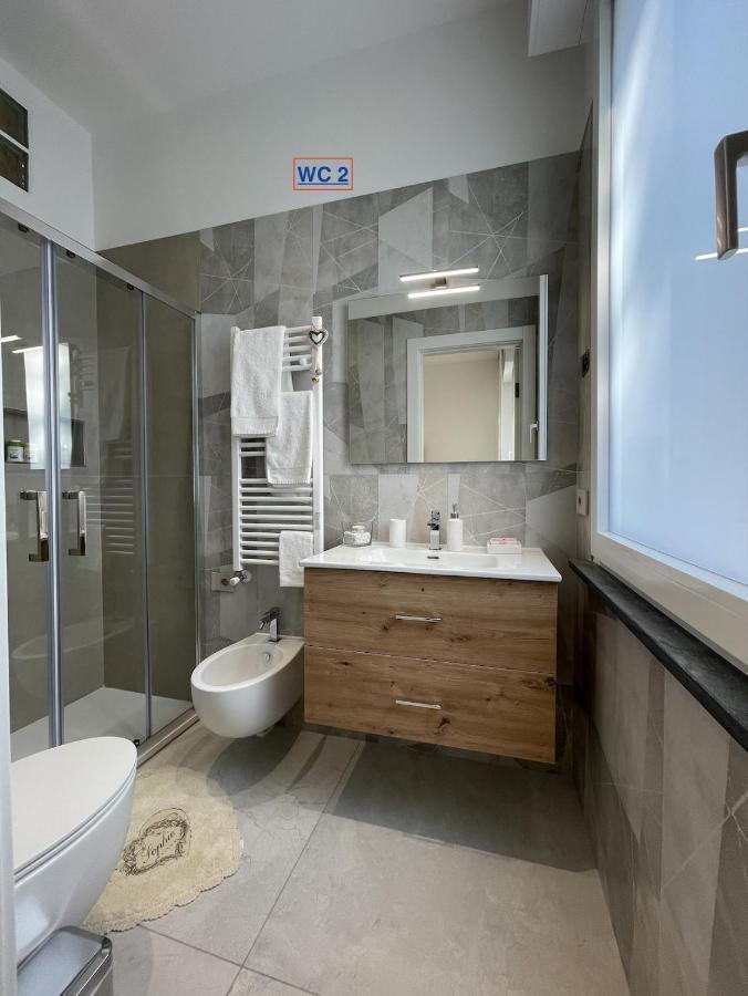 Varese Apartment Exteriör bild
