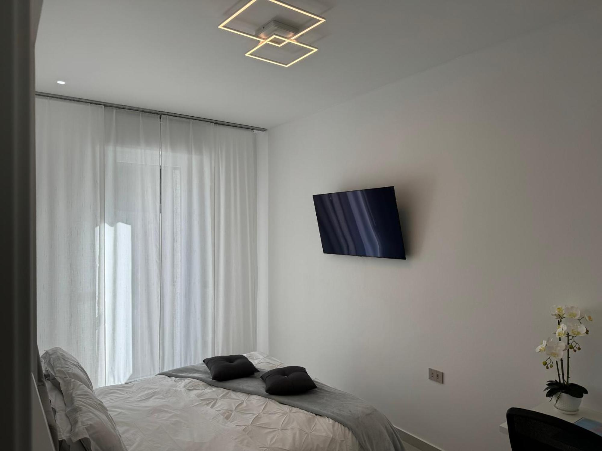 Varese Apartment Exteriör bild